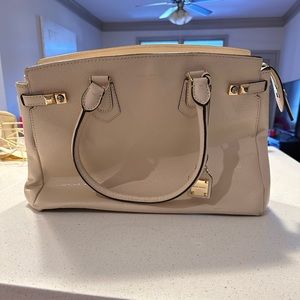 Henri Bendel bag